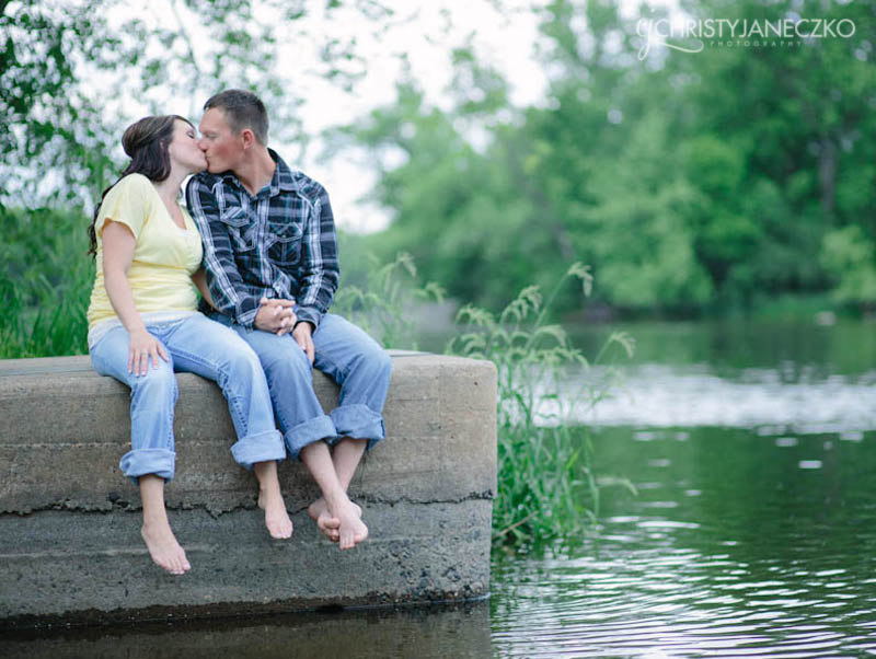 engagement session on the red cedar river