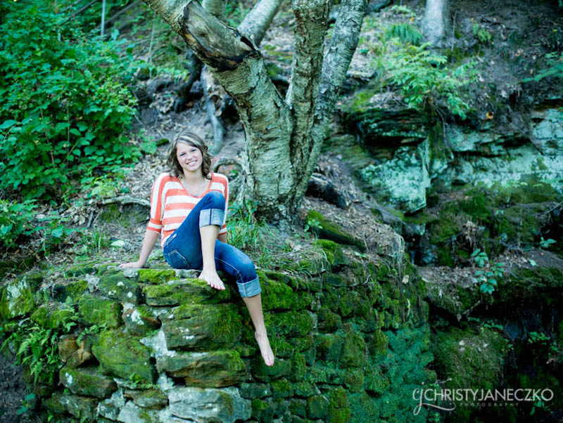 senior pictures rock formations irvine park chippewa