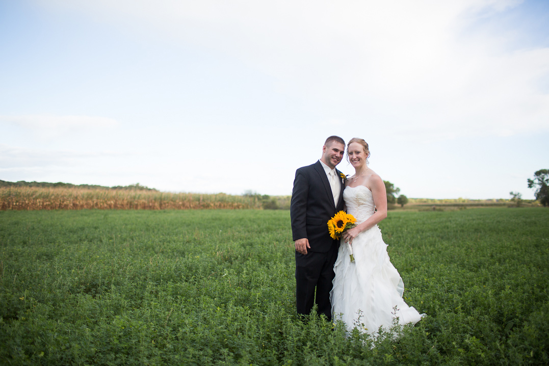 field bride and groom baldwin wi wedding