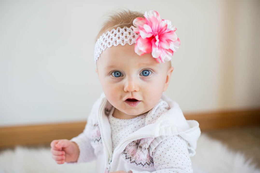 6 month old flower headband baby session bloomer wi