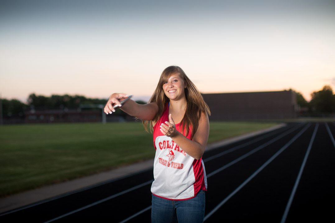 colfax wi high school senior pictures shot and disc track team