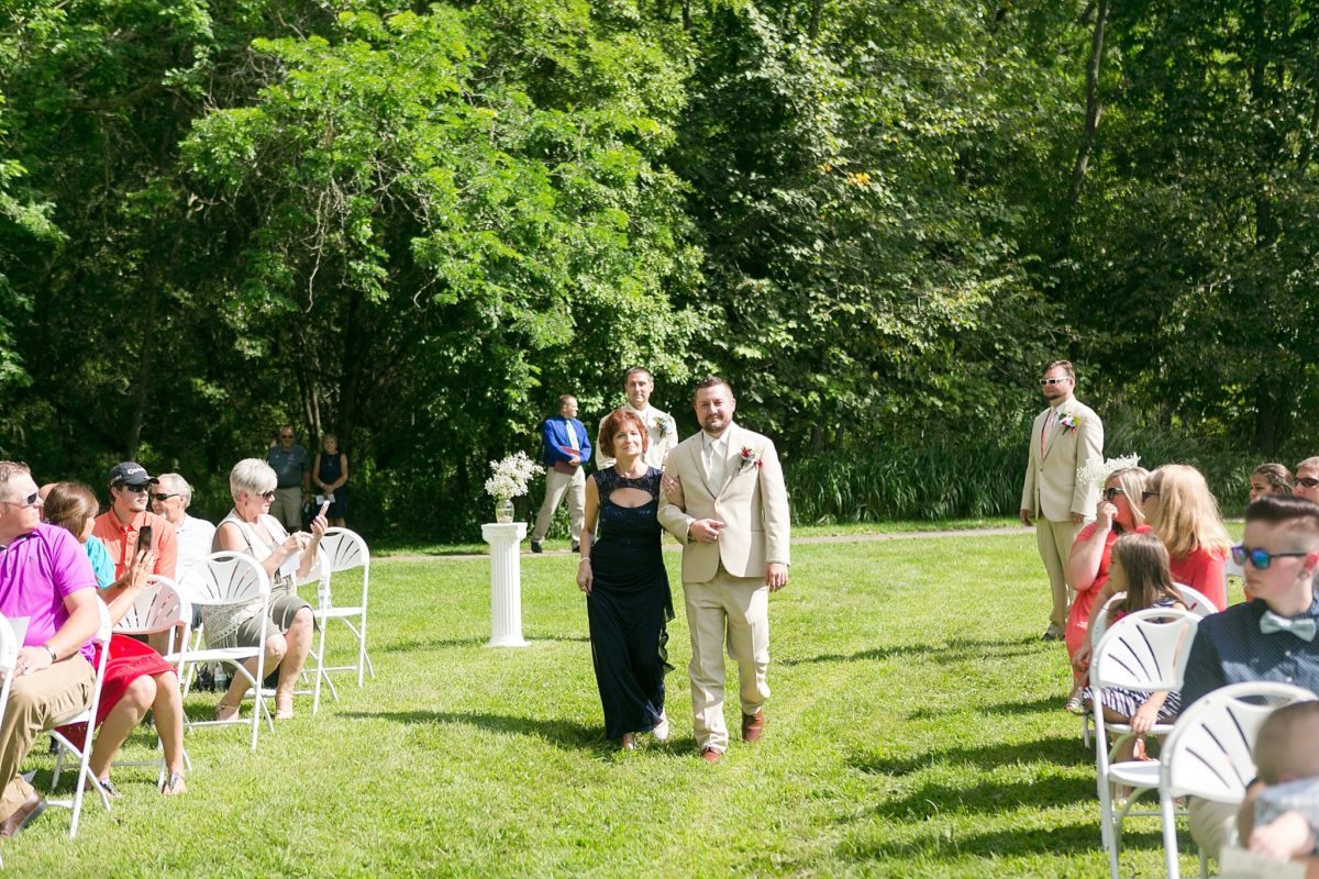 A pretty summer wedding tucked in the hills near Coon Valley at historic Norskedalen. A lovely little reception at Fox Hollow Golf Course in Barre Milles.