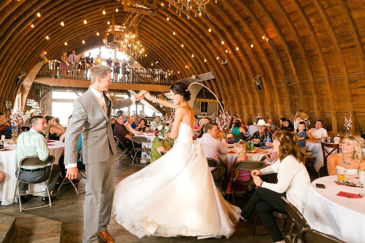 wedding-at-the-barn-on-stoney-hill_0206