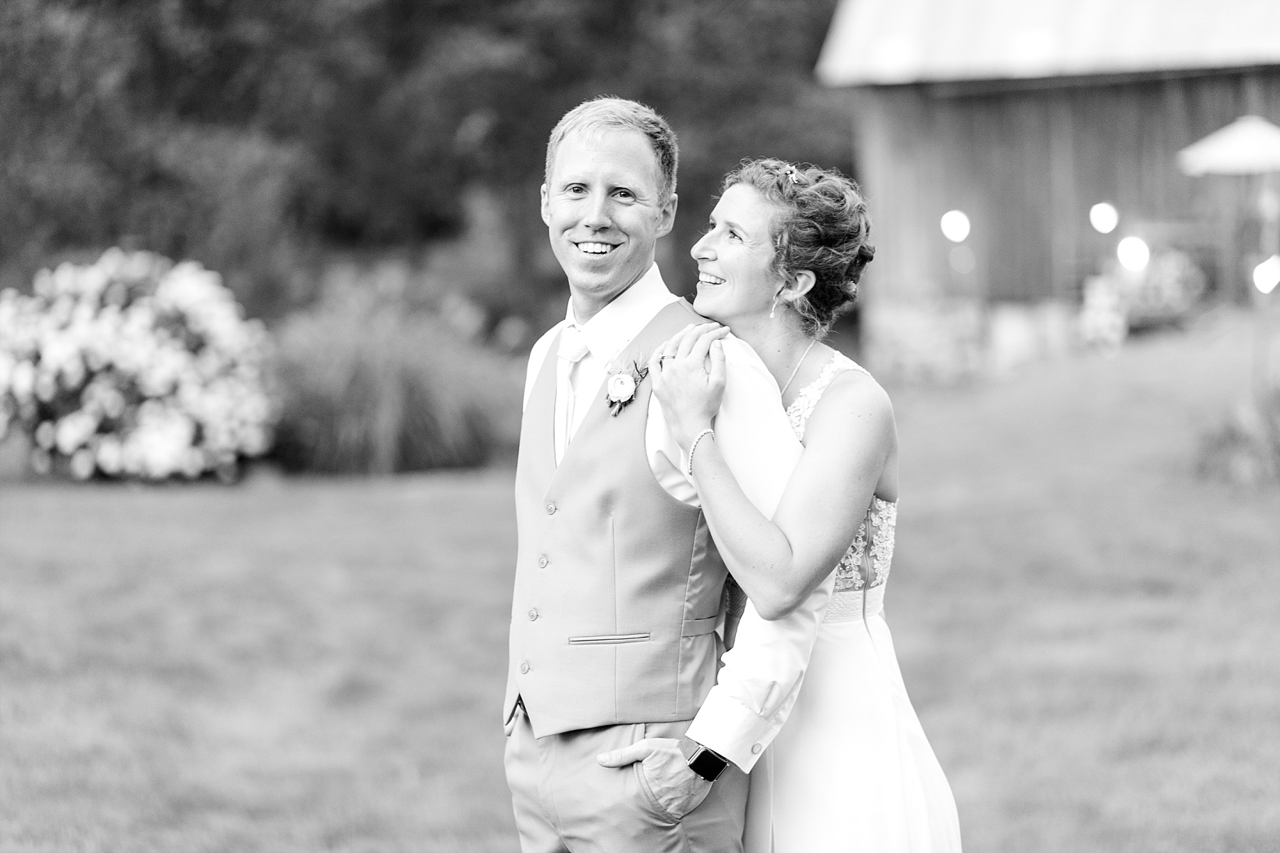 We ran for cover when the rain came, and ran for the fields when the sun peeked out. Such a romantic wedding at The Enchanted Barn for Susan & Alex.