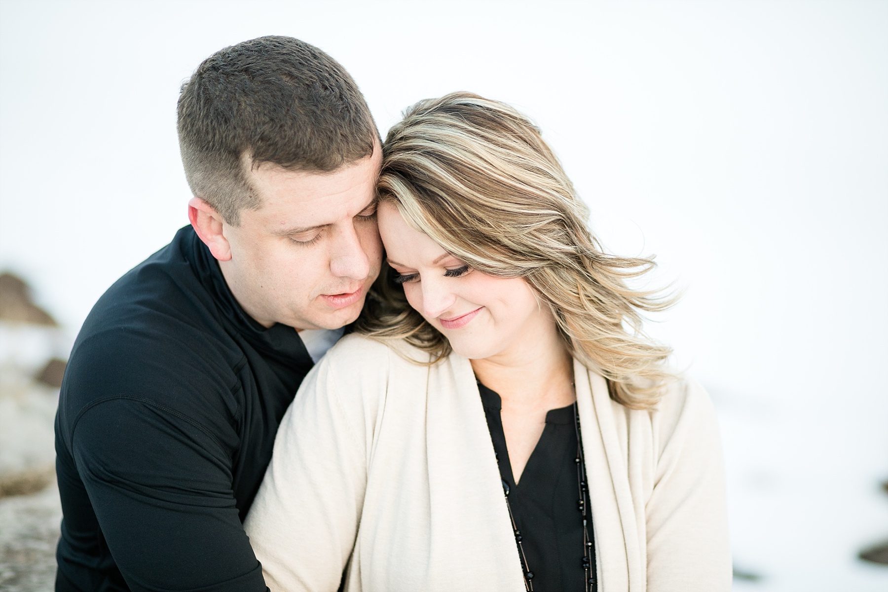 A little warm up made for the perfec Winter eau claire engagement photos for Nicole & Travis.