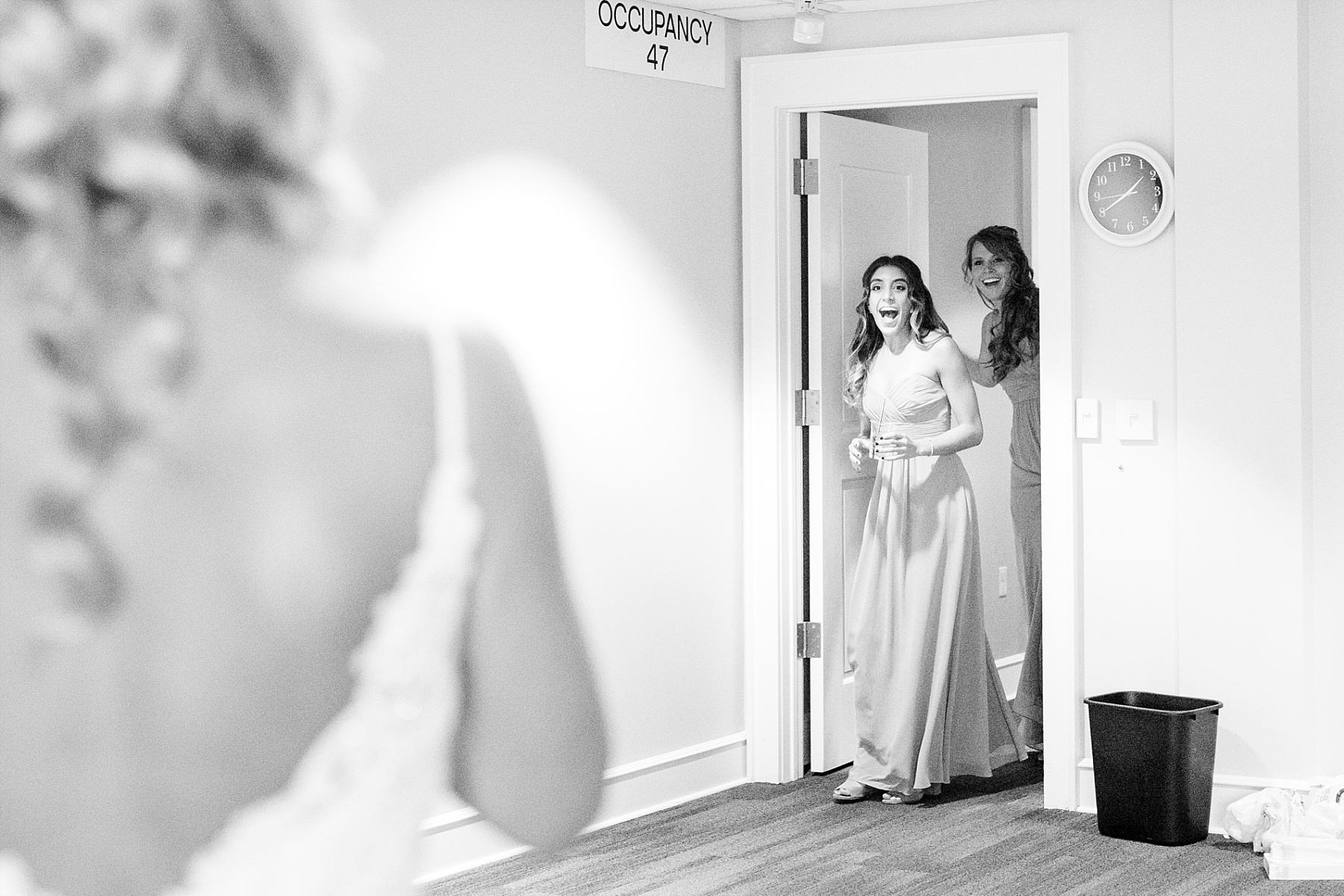 maid of honor seeing bride for the first time