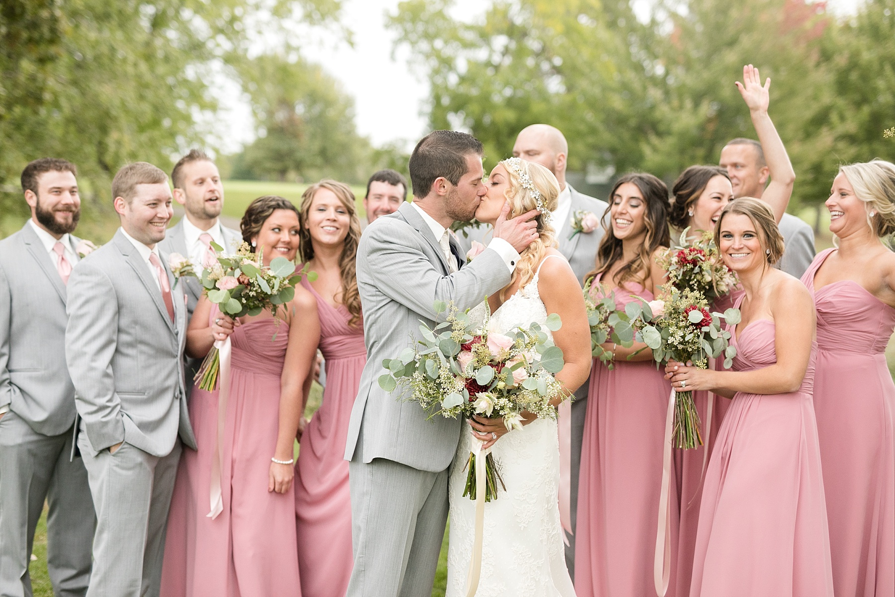 bridal party at Lake Wissota Golf & Events