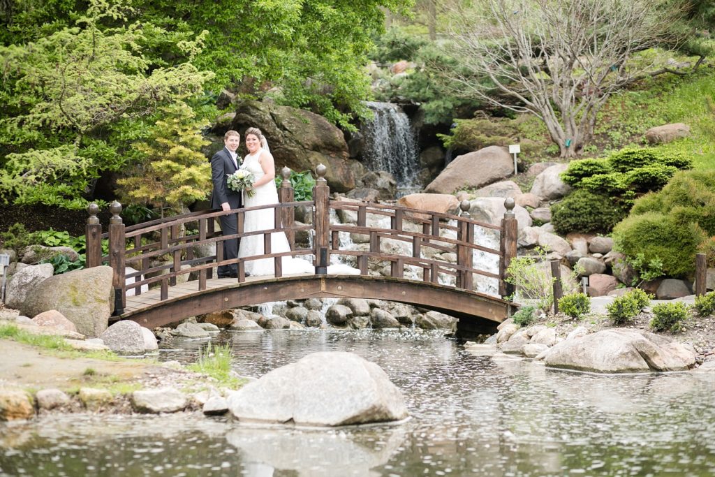 wedding at Dubuque Arboretum