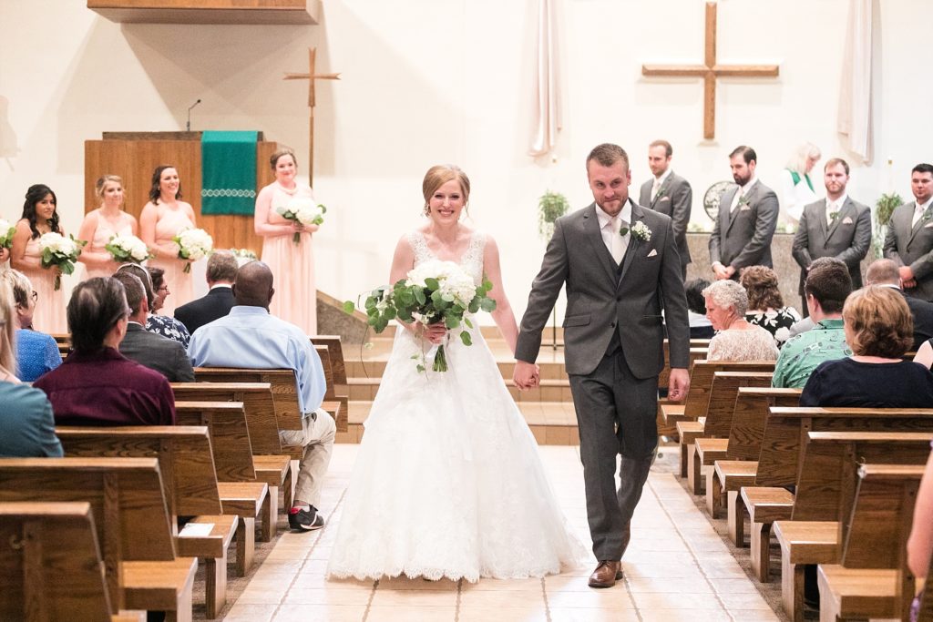 couple recessional at Hope Lutheran Church in Eau Claire