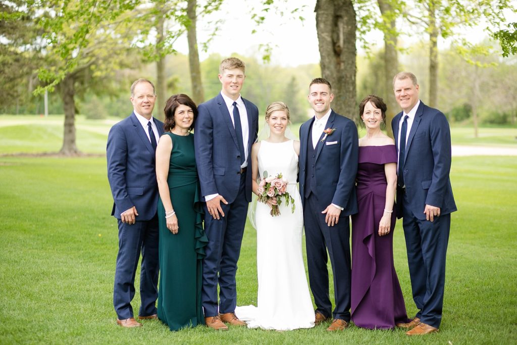 wedding family photos in Rice Lake, WI at Turtleback Golf