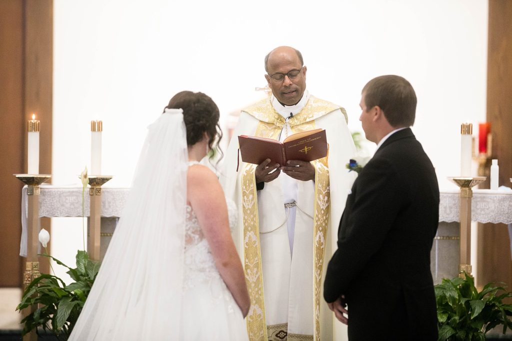 wedding ceremony at Immaculate Conception Church in Eau Claire