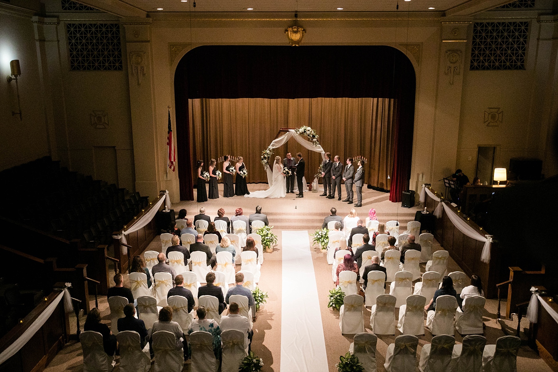 Elegant & Intimate Eau Claire Masonic Ballroom Wedding - Christy ...